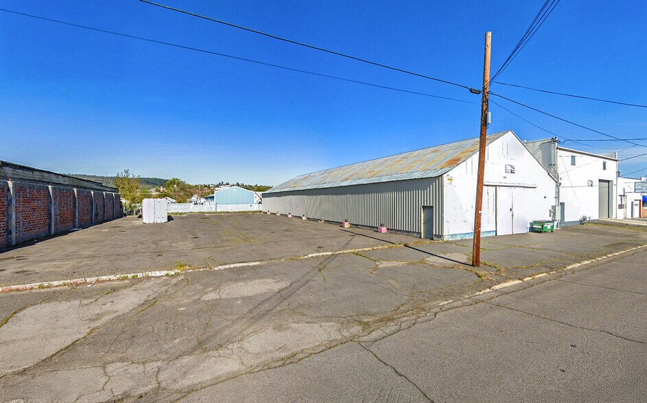242/284/292 Market St, Klamath Falls, OR à vendre - Photo de l’immeuble – Image 3 sur 14