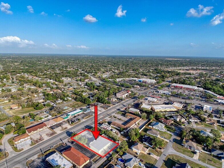 2157 Mariner Blvd, Spring Hill, FL à vendre - Photo de l’immeuble – Image 3 sur 35
