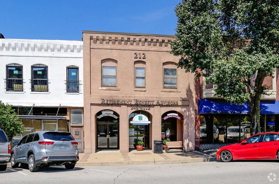 212 N Main St, Sand Springs, OK à vendre - Photo de l’immeuble – Image 3 sur 17