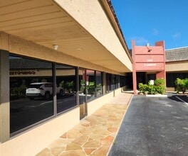 1001 W Jasmine Dr, West Palm Beach, FL à louer Photo intérieure– Image 2 sur 12