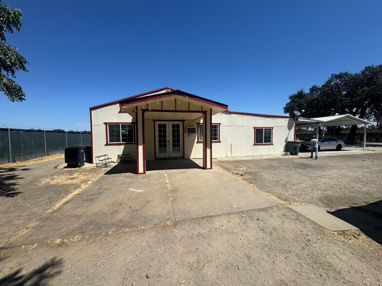 9503 Barber Rd, Galt, CA à vendre - Photo de l’immeuble – Image 2 sur 95