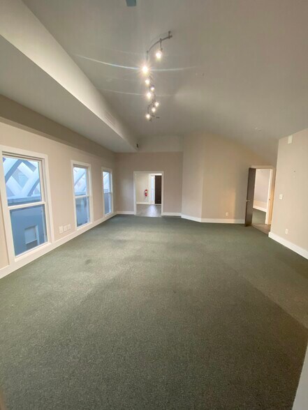 188 Anderson St SE, Marietta, GA à louer - Photo de l’immeuble – Image 3 sur 5