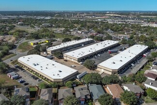 Plus de détails pour 5600-5624 Randolph Blvd, San Antonio, TX - Local d'activités à louer