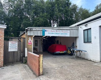 Plus de détails pour 22A Holmethorpe Av, Redhill - Local d’activités à vendre