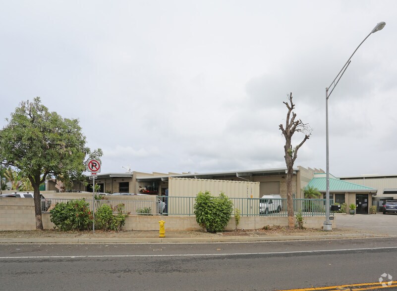 1040 Sand Island Pky, Honolulu, HI à vendre - Photo de l’immeuble – Image 2 sur 3
