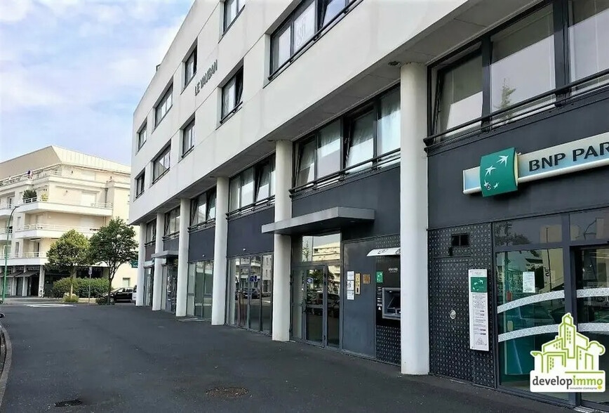 Bureau dans Caen à louer - Photo de l’immeuble – Image 3 sur 9