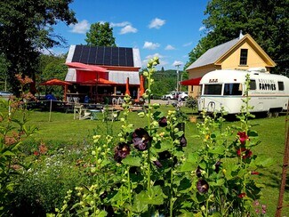 Plus de détails pour 268 Main St, Kingfield, ME - Local commercial à vendre