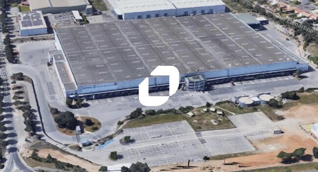 Plus de détails pour Bureau, Industriel/Logistique à louer