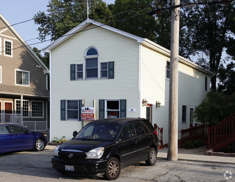 34 W Grand Ave, Fox Lake, IL à louer - Photo de l’immeuble – Image 3 sur 63