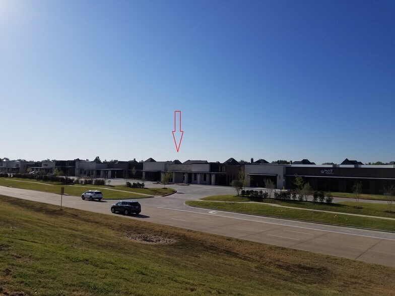 153 E State Highway 121, Coppell, TX à louer - Photo de l’immeuble – Image 3 sur 21