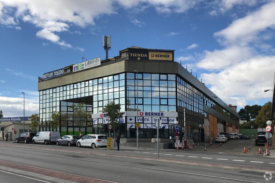 Avenida San Pablo, 28, Coslada, Madrid à vendre - Photo de l’immeuble – Image 2 sur 5