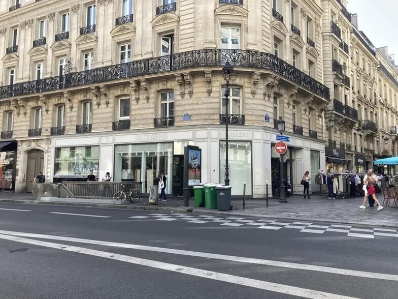 97 Rue Saint-Lazare, Paris à louer - Photo de l’immeuble – Image 3 sur 7
