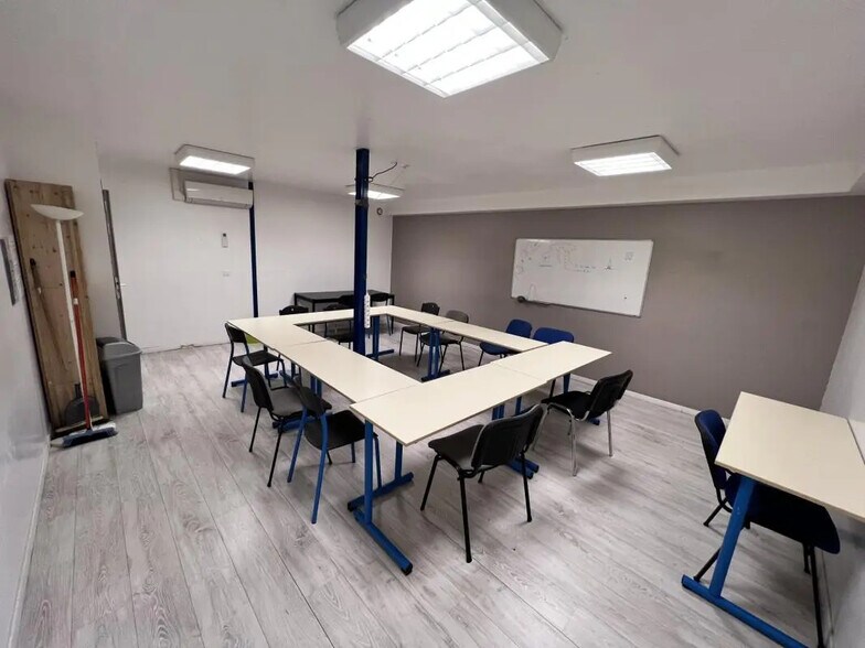 Bureau dans Montpellier à louer - Photo de l’immeuble – Image 2 sur 20