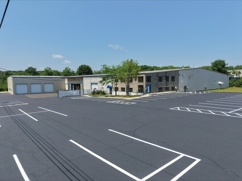 20 Morin St, Biddeford, ME à louer - Photo de l’immeuble – Image 1 sur 7