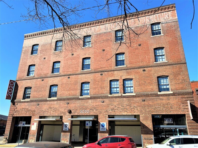 2020 Baltimore Ave, Kansas City, MO à louer - Photo principale – Image 3 sur 22