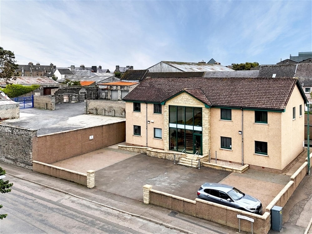 Miller House (Corporate Office) and Yards, Wick à vendre Photo principale– Image 1 sur 21