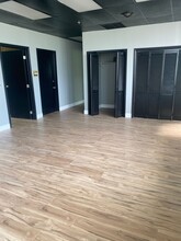 3100 Randolph St, Bellwood, IL à louer Photo intérieure– Image 1 sur 4