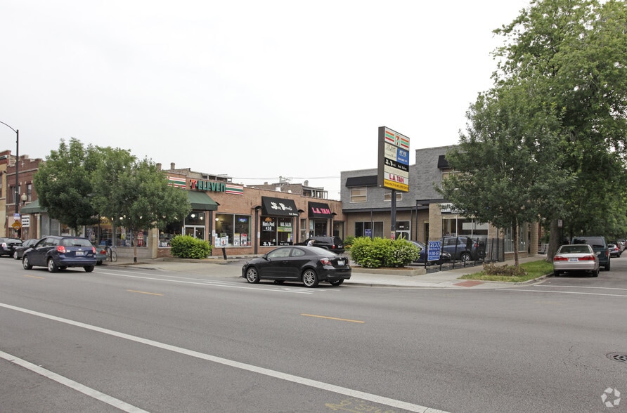 2010 N Damen Ave, Chicago, IL à louer - Photo principale – Image 1 sur 14