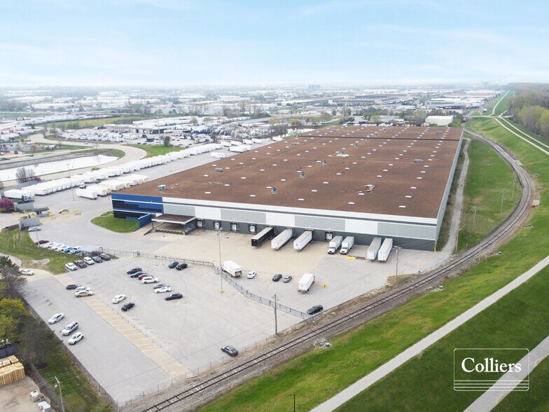 65 Corporate Woods Dr, Bridgeton, MO à louer - Photo de l’immeuble – Image 1 sur 3