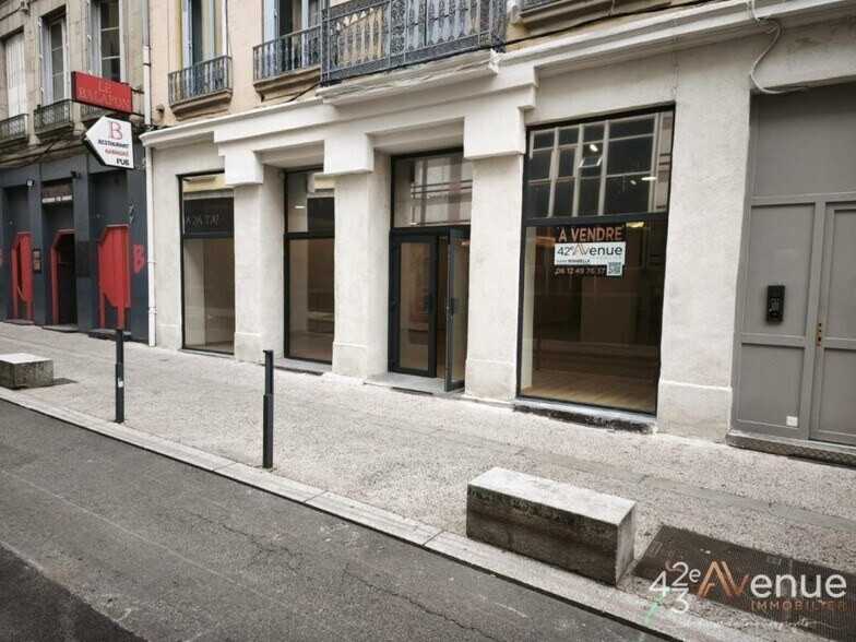 Local commercial dans Saint-Étienne à vendre - Photo de l’immeuble – Image 1 sur 14