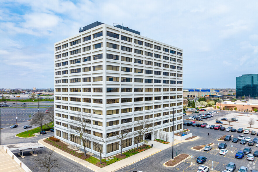 1051 Perimeter Dr, Schaumburg, IL à louer - Photo principale – Image 1 sur 20