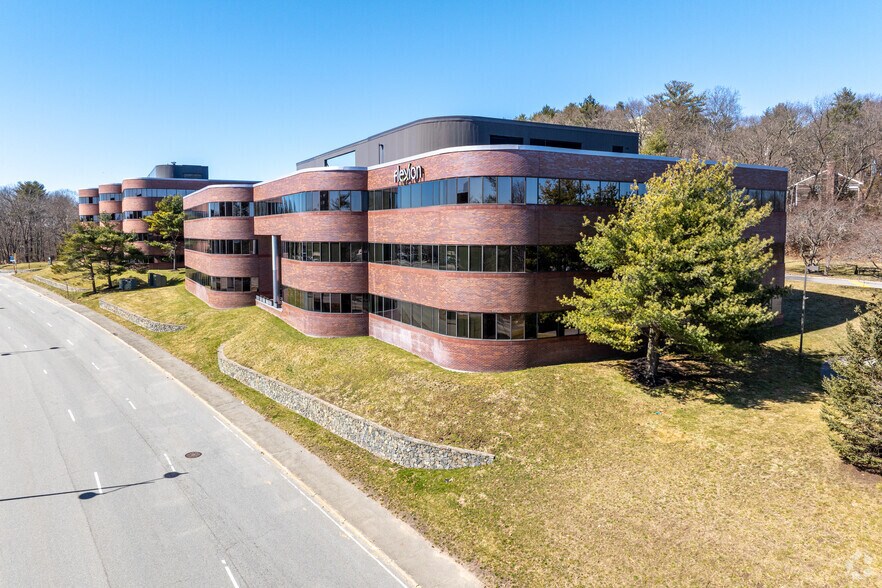 10 Burlington Mall Rd, Burlington, MA à louer - Photo principale – Image 1 sur 5
