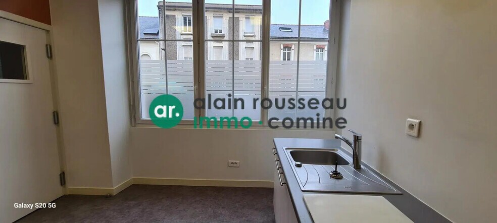 Bureau dans Angers à louer - Photo de l’immeuble – Image 1 sur 5