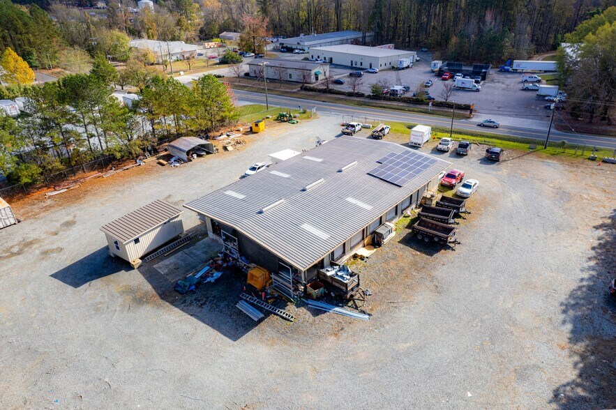 1525 E Club Blvd, Durham, NC à louer - Photo de l’immeuble – Image 3 sur 20