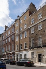 9 Chesterfield St, Londres à louer Photo de l’immeuble– Image 2 sur 5