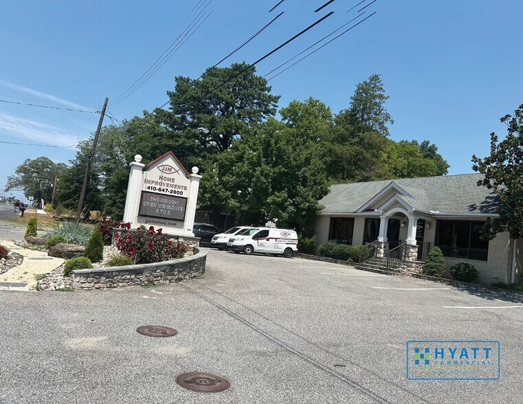 8185 Ritchie Hwy, Pasadena, MD à vendre - Photo principale – Image 1 sur 10