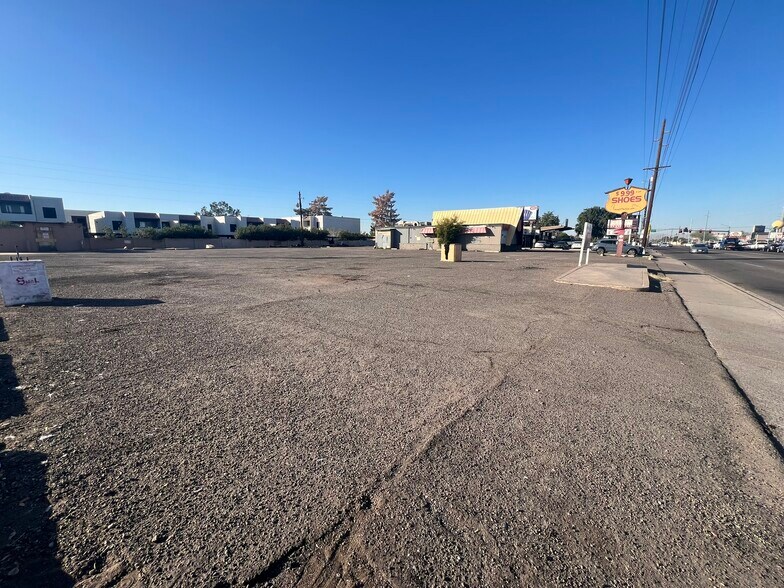 4241 W Dunlap Ave, Phoenix, AZ à vendre - Photo de l’immeuble – Image 2 sur 4
