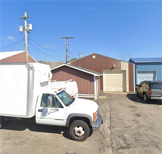 165.5 Kenwood st, Elyria, OH à vendre - Photo de l’immeuble – Image 3 sur 8