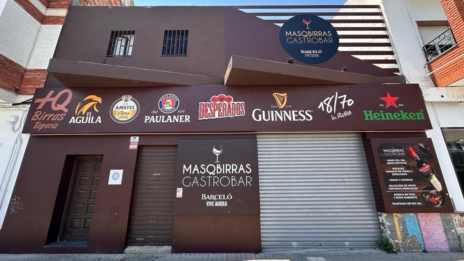 Local commercial dans L'Alcúdia à vendre Photo de l’immeuble– Image 1 sur 38