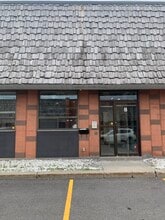 740 Industrial Ave, Ottawa, ON à louer Photo de l’immeuble– Image 1 sur 6