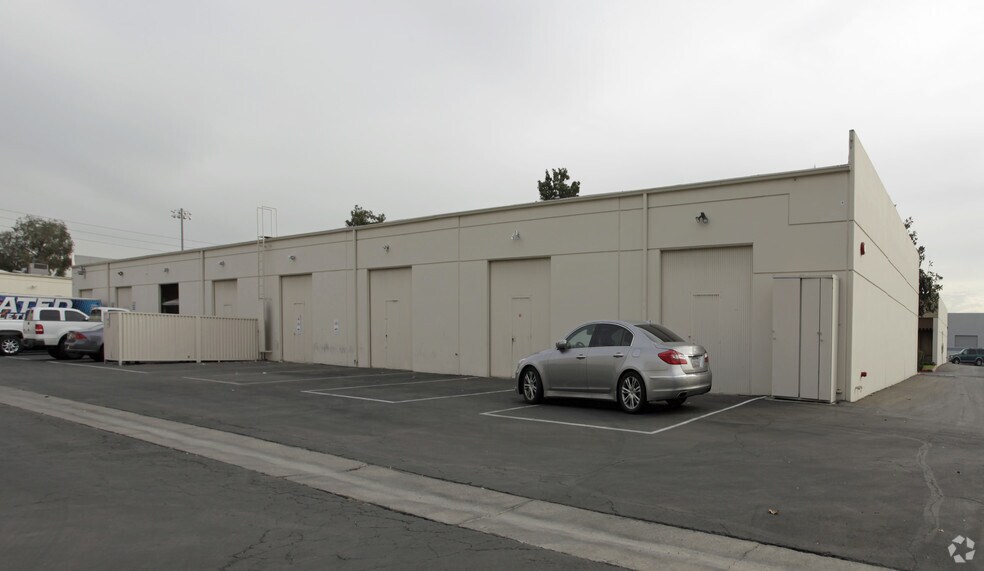14168 Central Ave, Chino, CA à louer - Photo de l’immeuble – Image 3 sur 6