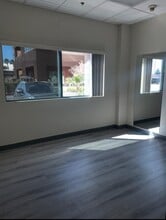 5440 W Sahara Ave, Las Vegas, NV à vendre Photo intérieure– Image 1 sur 2