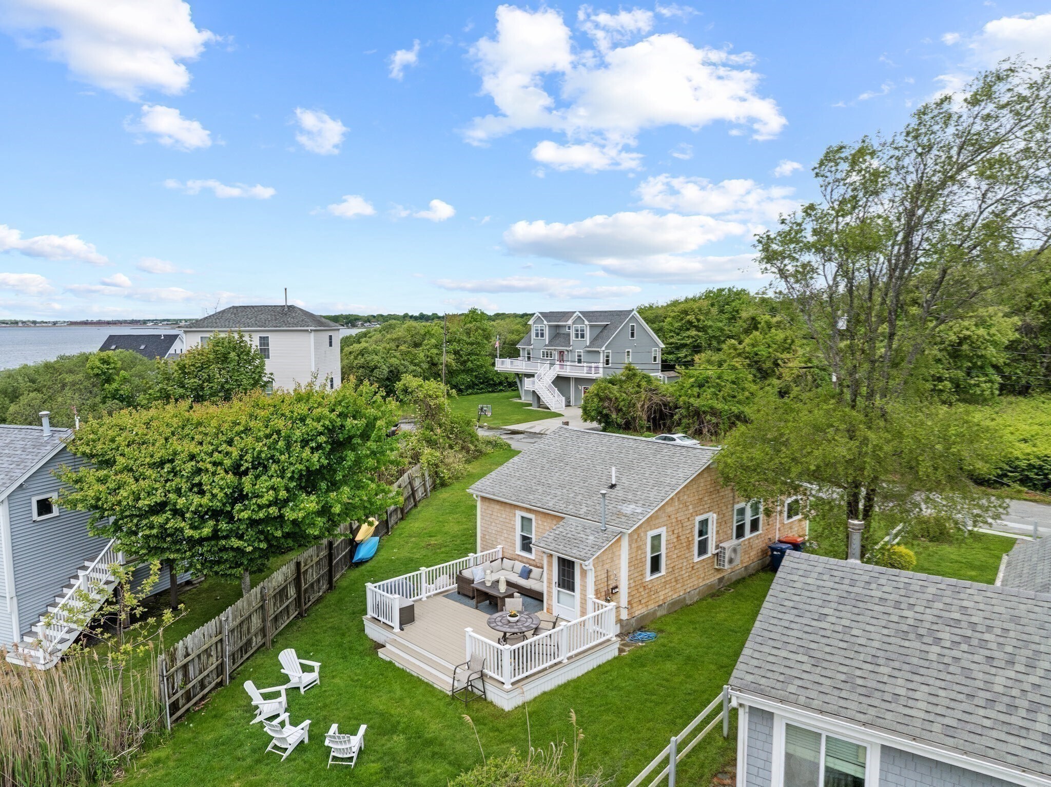 13 Hathaway St, Fairhaven, MA à vendre Aérien– Image 1 sur 43