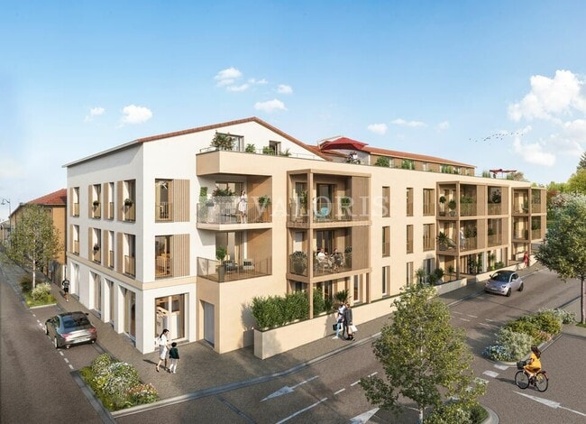 Plus de détails pour 24-28 Avenue Du Dauphiné, Sérézin-du-Rhône - Local commercial à louer