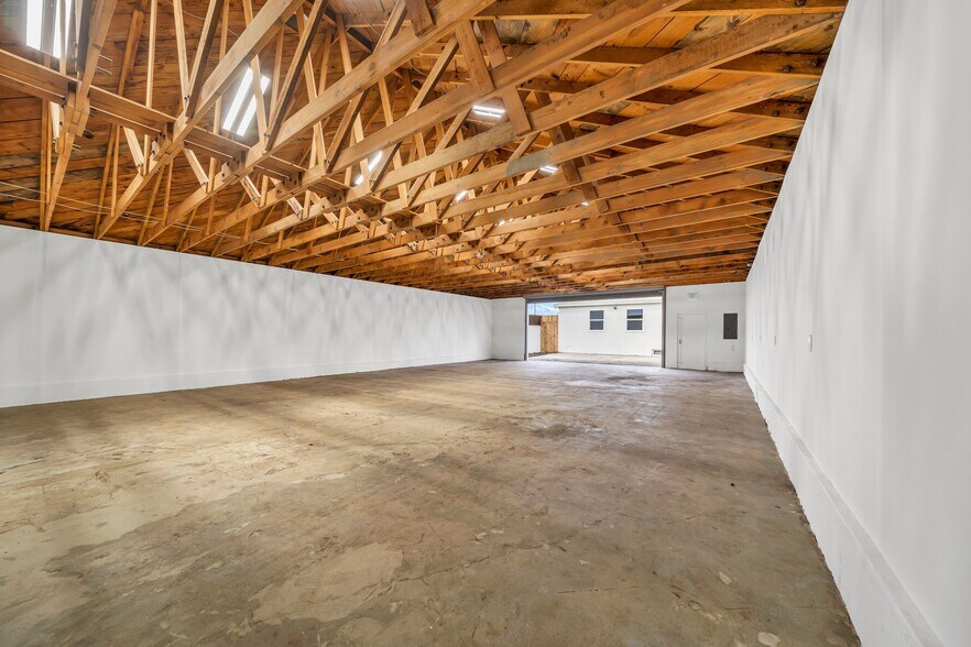 9611-9613 S Vermont Ave, Los Angeles, CA à vendre - Photo de l’immeuble – Image 1 sur 37
