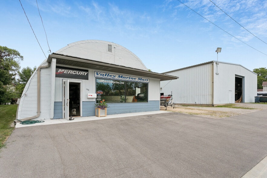 100 Water St, Menasha, WI à vendre - Photo principale – Image 1 sur 43