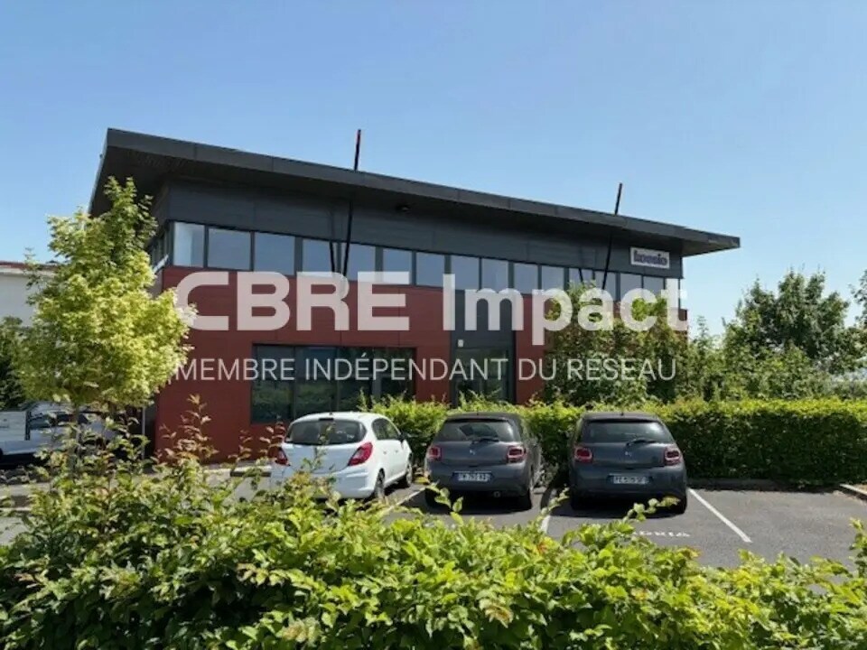 Bureau dans Reims à louer Photo de l’immeuble– Image 1 sur 9