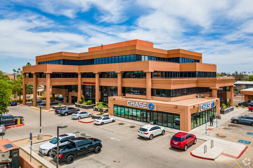 1601 N 7th St, Phoenix, AZ à louer - Photo de l’immeuble – Image 1 sur 12