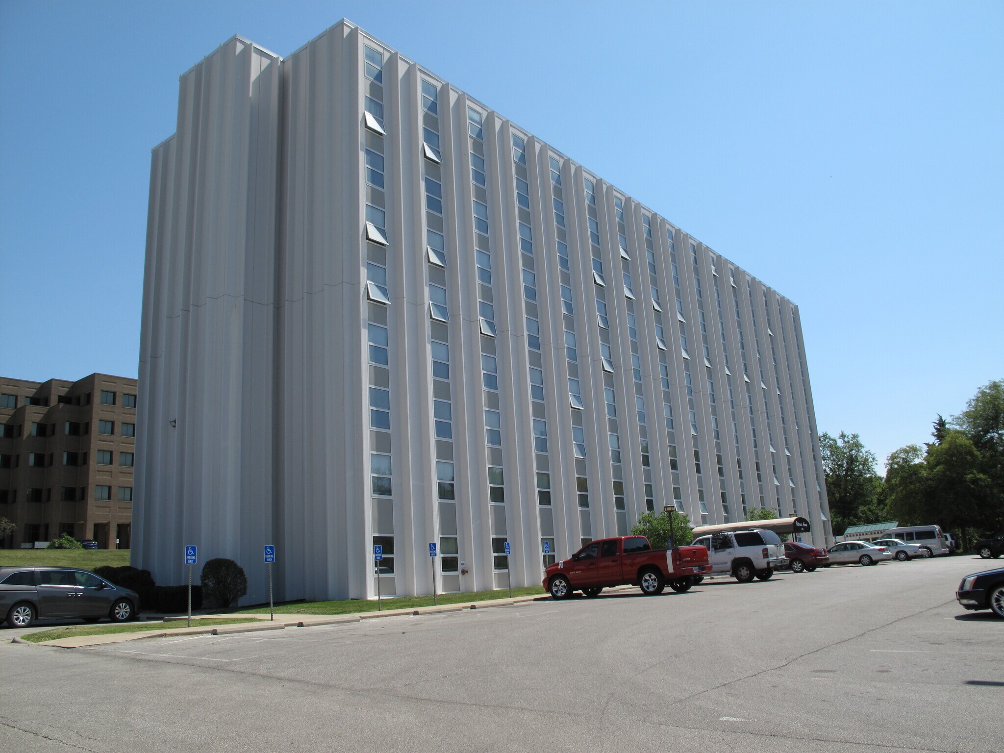 6311 Woodland Ave, Kansas City, MO à vendre Photo principale– Image 1 sur 12