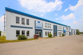 1171-1185 Newmarket St, Ottawa, ON à louer Photo de l’immeuble– Image 2 sur 5