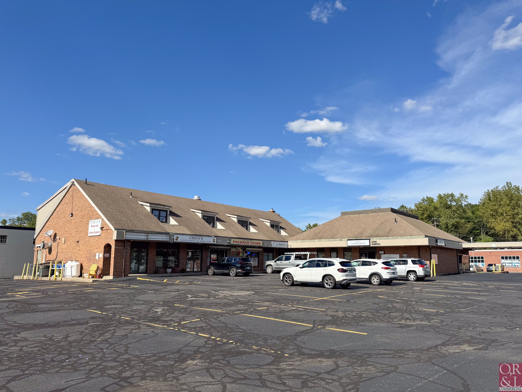 252-260 Hartford Ave, Newington, CT à louer Photo principale– Image 1 sur 5