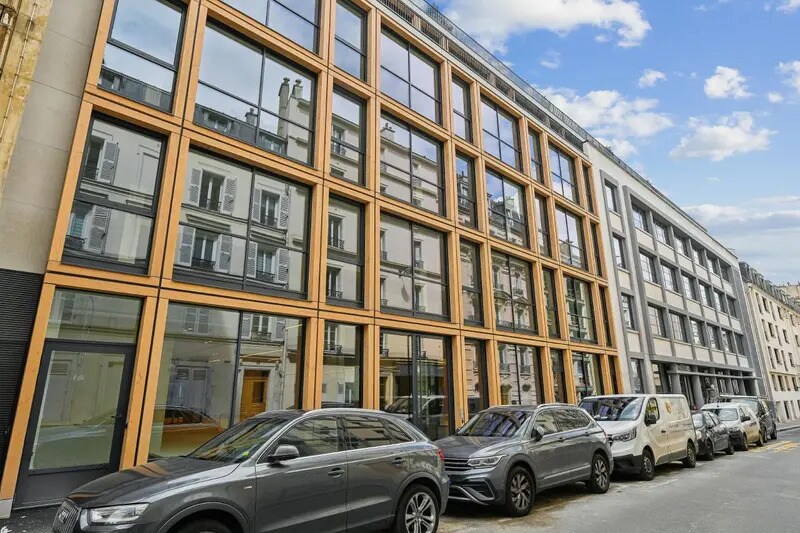 9 Rue Salneuve, Paris à louer Photo de l’immeuble– Image 1 sur 20