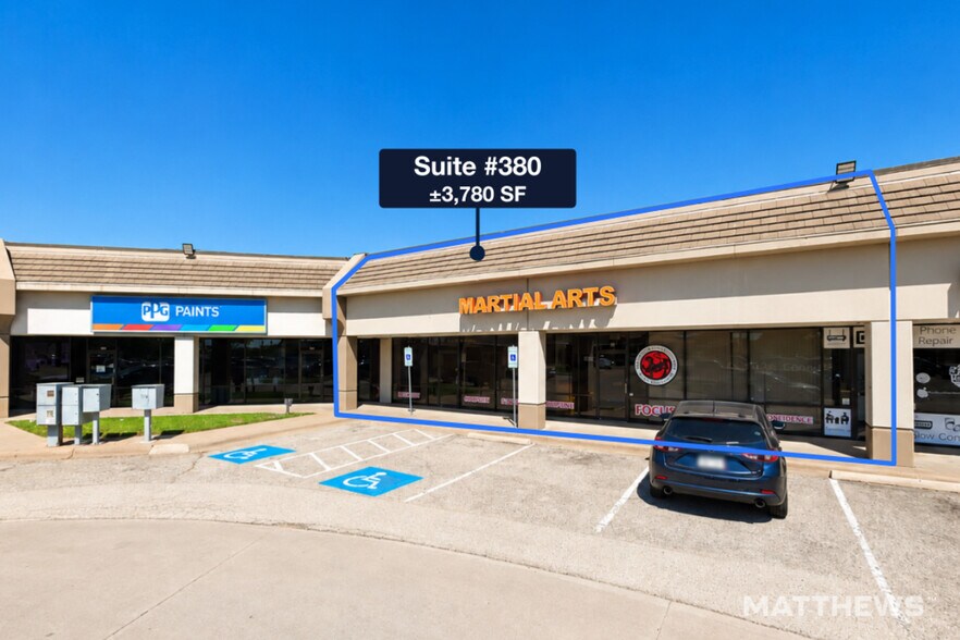 901-909 W Spring Creek Pky, Plano, TX à louer - Photo de l’immeuble – Image 3 sur 6