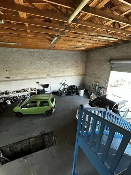 Industriel/Logistique dans Montredon-des-Corbières à louer - Photo intérieure – Image 2 sur 7