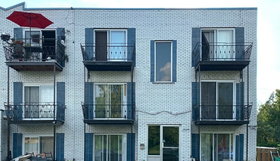 12641 Rue Victoria, Montréal, QC à vendre - Photo principale – Image 1 sur 1