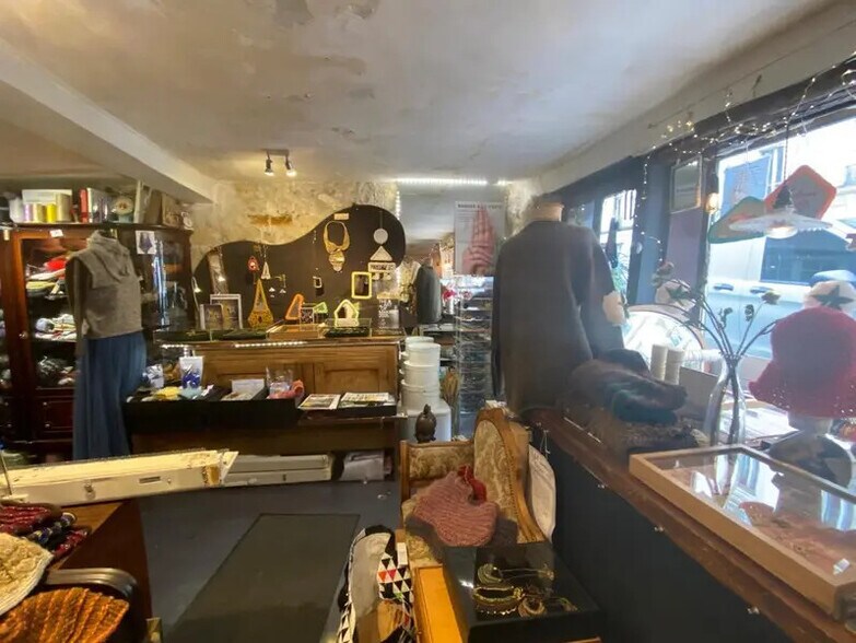 12 Rue Trousseau, Paris à vendre - Photo de l’immeuble – Image 3 sur 7